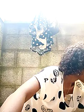 Petite_li's cam snapshot