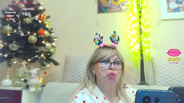 SusieNoreen's cam snapshot