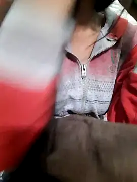 Husain_pari's cam snapshot