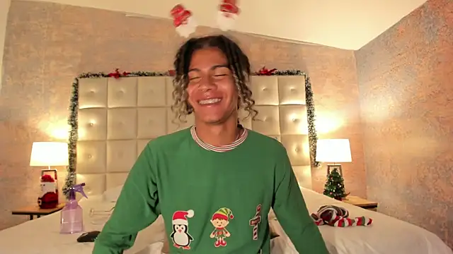 Maxim-Walker live sex cam