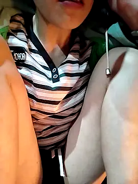 Sinejdk3's cam snapshot