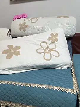 oo-shanshan's cam snapshot