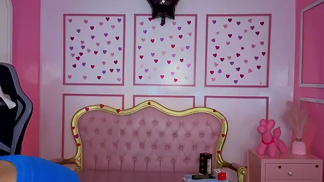 tamara_brown_t's cam snapshot