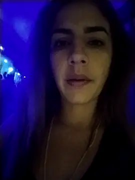 Latinarica_paisaarrecha's cam snapshot