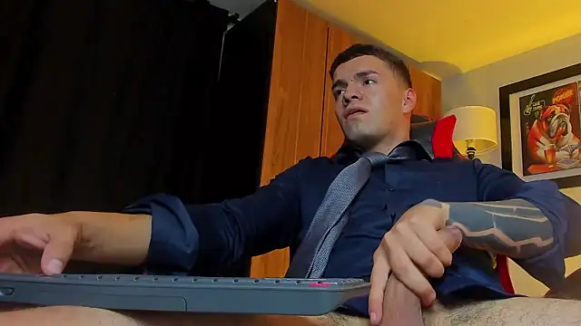 ALPHA_DOMINUS_'s cam snapshot