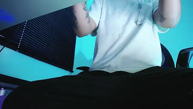 zacwatson_'s cam snapshot