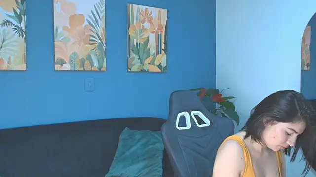 Zamira_Taylor's cam snapshot