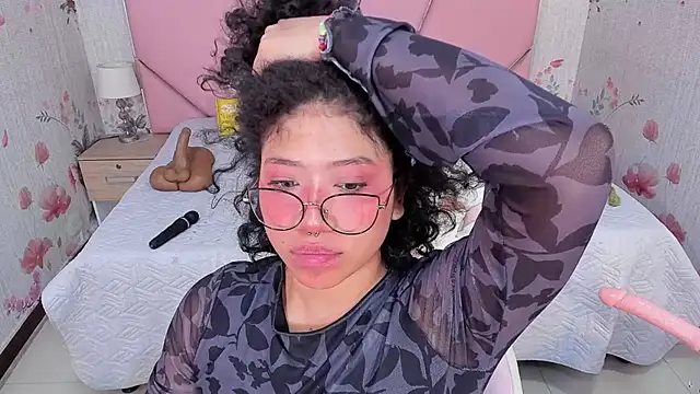 SafiroAgataaa's cam snapshot