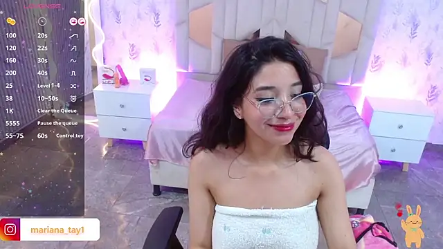 MARIANA_TAY1's cam snapshot