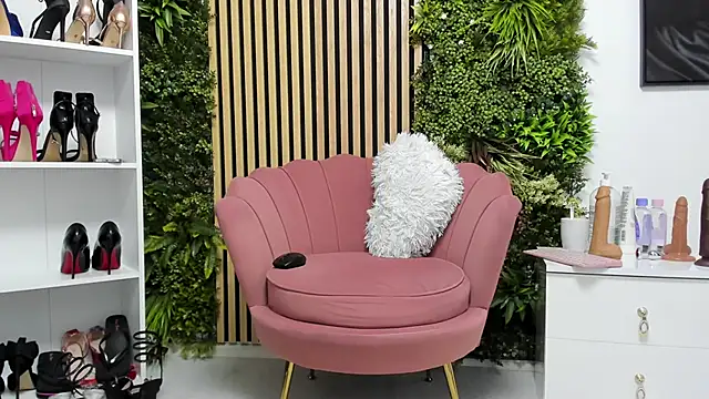 sweetcherry30 live sex cam