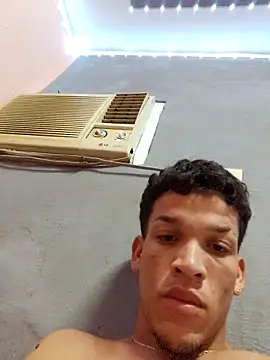 Labrada0221 live sex cam