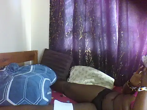 Sexxy_pretty24's cam snapshot