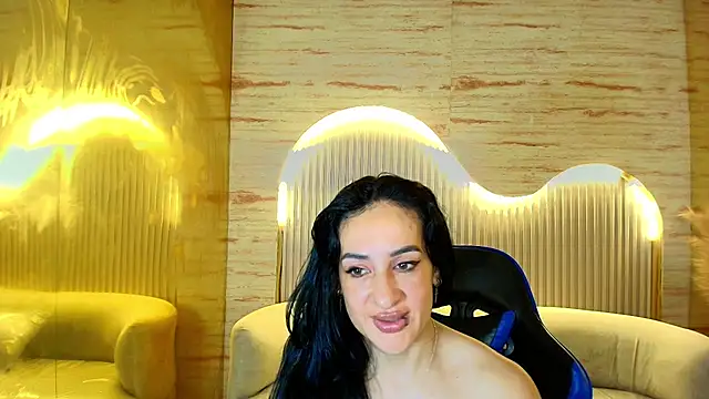 charlotte_r_'s cam snapshot