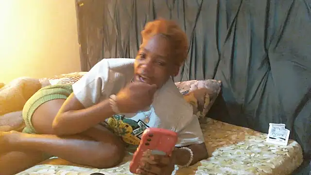 BabyBlush-'s cam snapshot