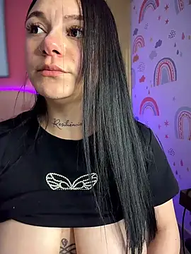 Megaan__More's cam snapshot