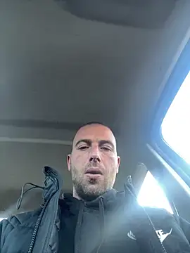 Rotteei1 live sex cam