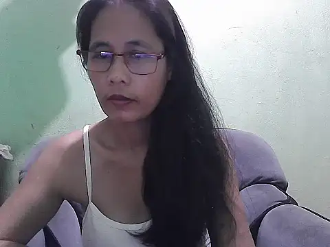 HotLadyPinay32's cam snapshot