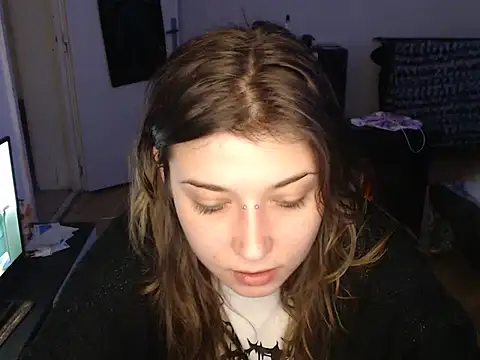 AlienforTwenty's cam snapshot