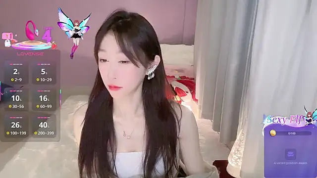 Fayebae_11's cam snapshot