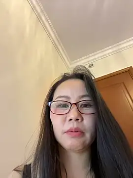 lily-mm's cam snapshot