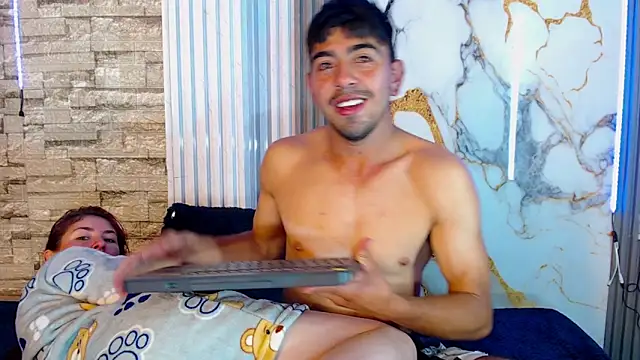 mildre_turen live sex cam