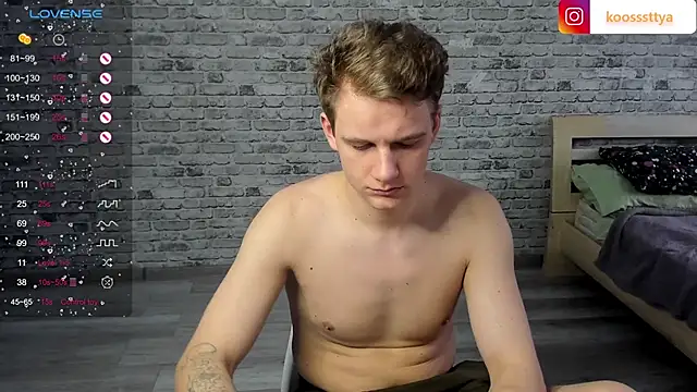 koosssttyaa live sex cam