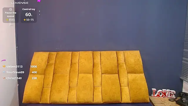 KendraaSimons live sex cam