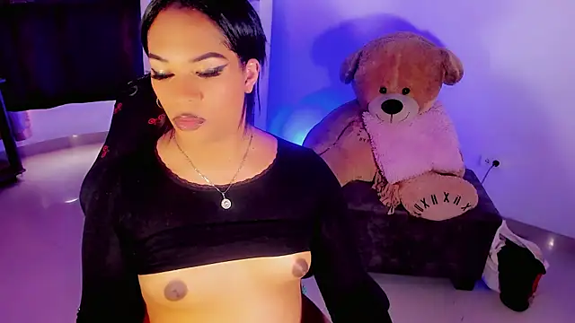 Zakura_hot1 live sex cam