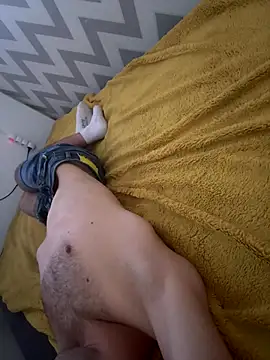 Maksim1907 live sex cam