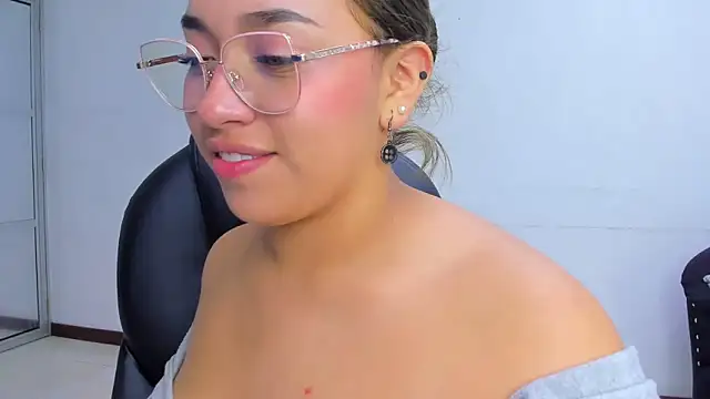 IsabellRodriguez18 live sex cam