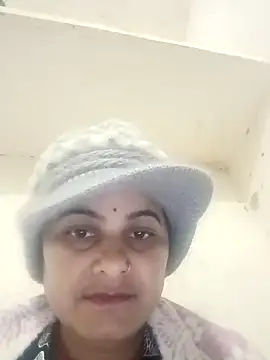 JULEE-740's cam snapshot