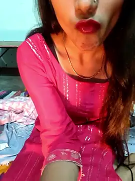 Yours-Zeenat's cam snapshot