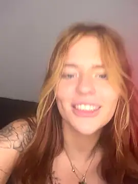 sexy_red69xox's cam snapshot