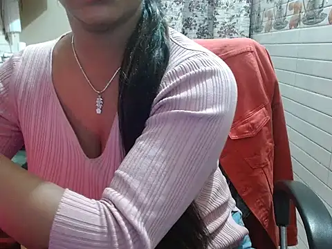 LovingPihu's cam snapshot