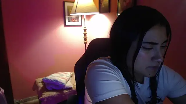 bunnyemilyrose36's cam snapshot