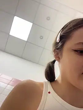 KittyQueeny's cam snapshot