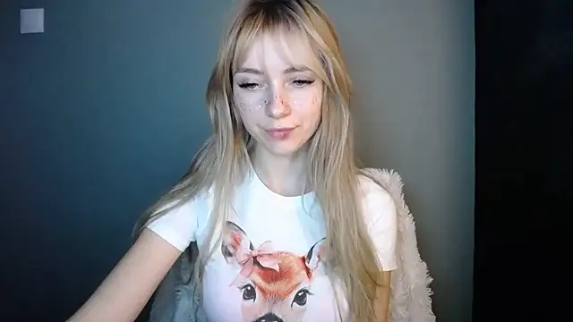 LuciaYoung's cam snapshot