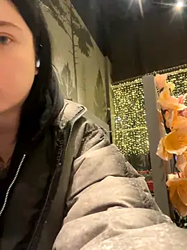 AlishaOfThorns's cam snapshot