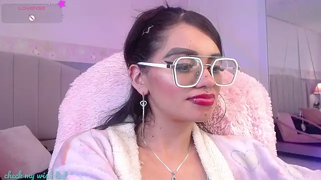 Emerald_gh's cam snapshot