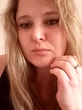 ParisMimi live sex cam