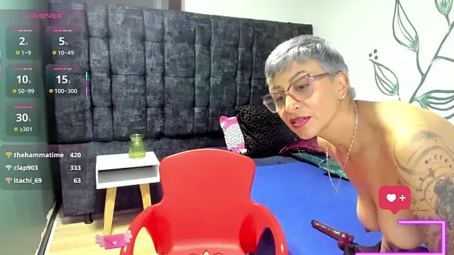 Charlotte__Gray live sex cam