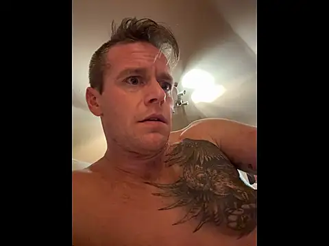 DILFiGuess1 live sex cam