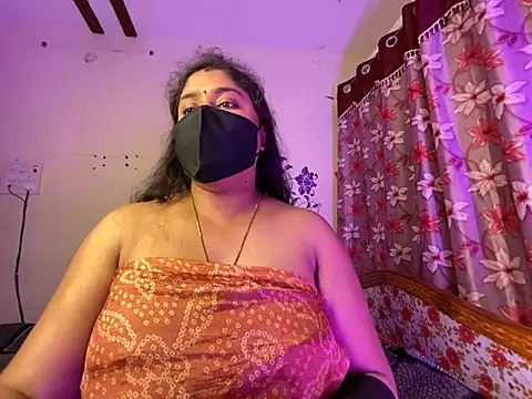 LouleyRanii's cam snapshot