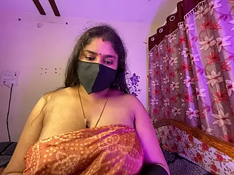 LouleyRanii's cam snapshot