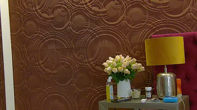 RoxanneJoy live sex cam