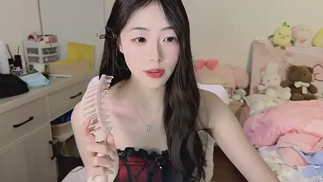 Onecutelittle's cam snapshot