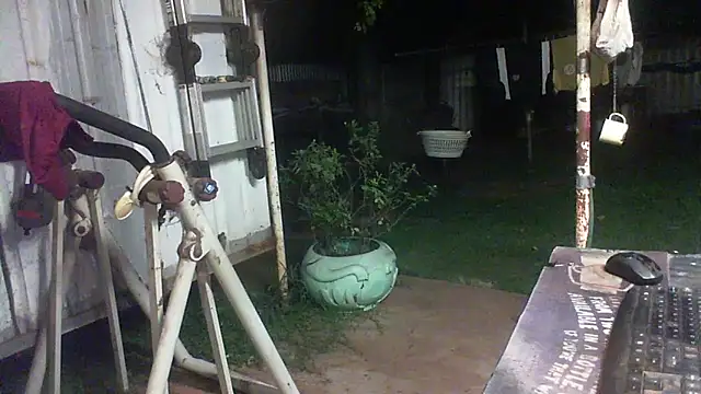 herbie010666's cam snapshot