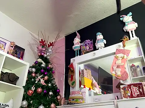 caroline_cossei live sex cam