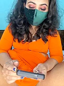 Bristy- live sex cam