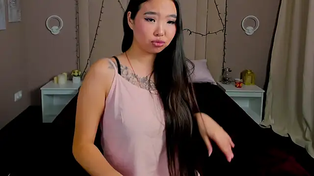 Vina_Moon's cam snapshot